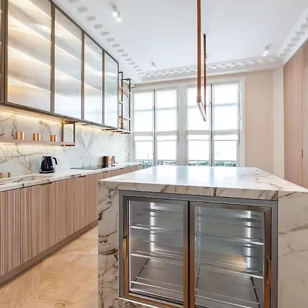 Private Parisian Palace 250m2 Passy Ac * Parijs